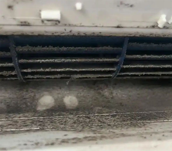 睢县空调吹的风有股烧焦味是怎么回事